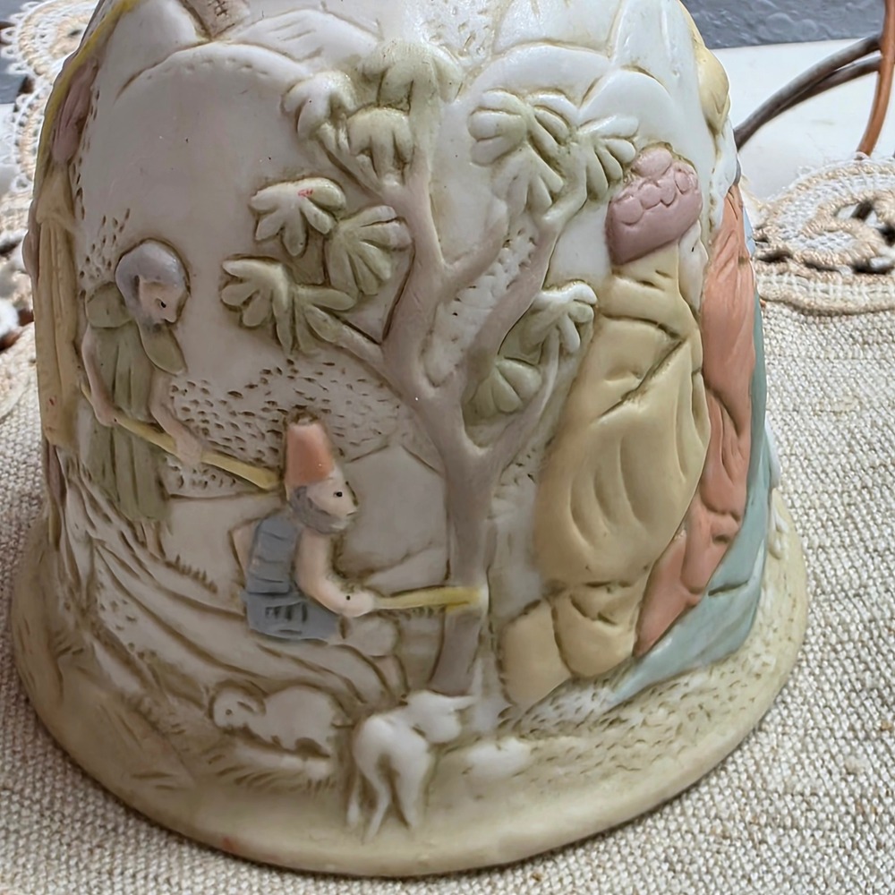 Lefton 1982 The Christopher‎ Collection "O Come All Ye Faithful" Porcelain Bell - Picture 4 of 9